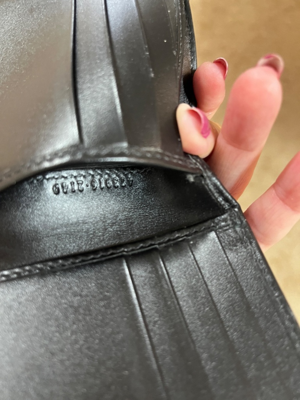 Gucci Wallet for Men - Picture 9 of 9